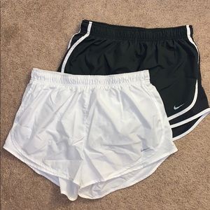 W’s NIKE shorts